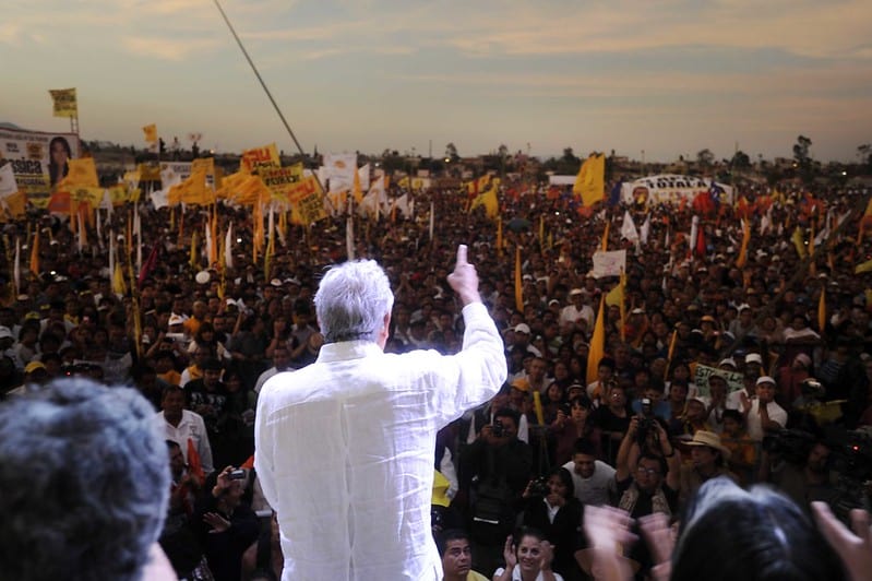 Cierre de campaña electoral de Andrés Manuel López Obrador, 2012. 